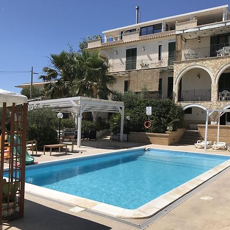 Villa Ceni - Appartamenti Con Camere, Cucina, Wc E Terrazza Sul Mare In Villa Con Piscina, Giardino E Parcheggio Marinella di Selinunte Exterior foto
