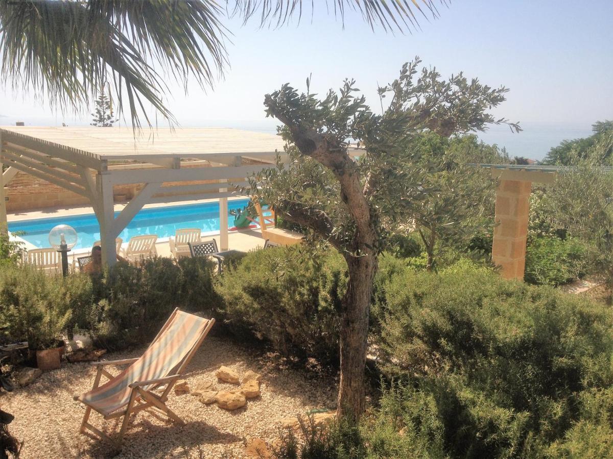 Villa Ceni - Appartamenti Con Camere, Cucina, Wc E Terrazza Sul Mare In Villa Con Piscina, Giardino E Parcheggio Marinella di Selinunte Exterior foto